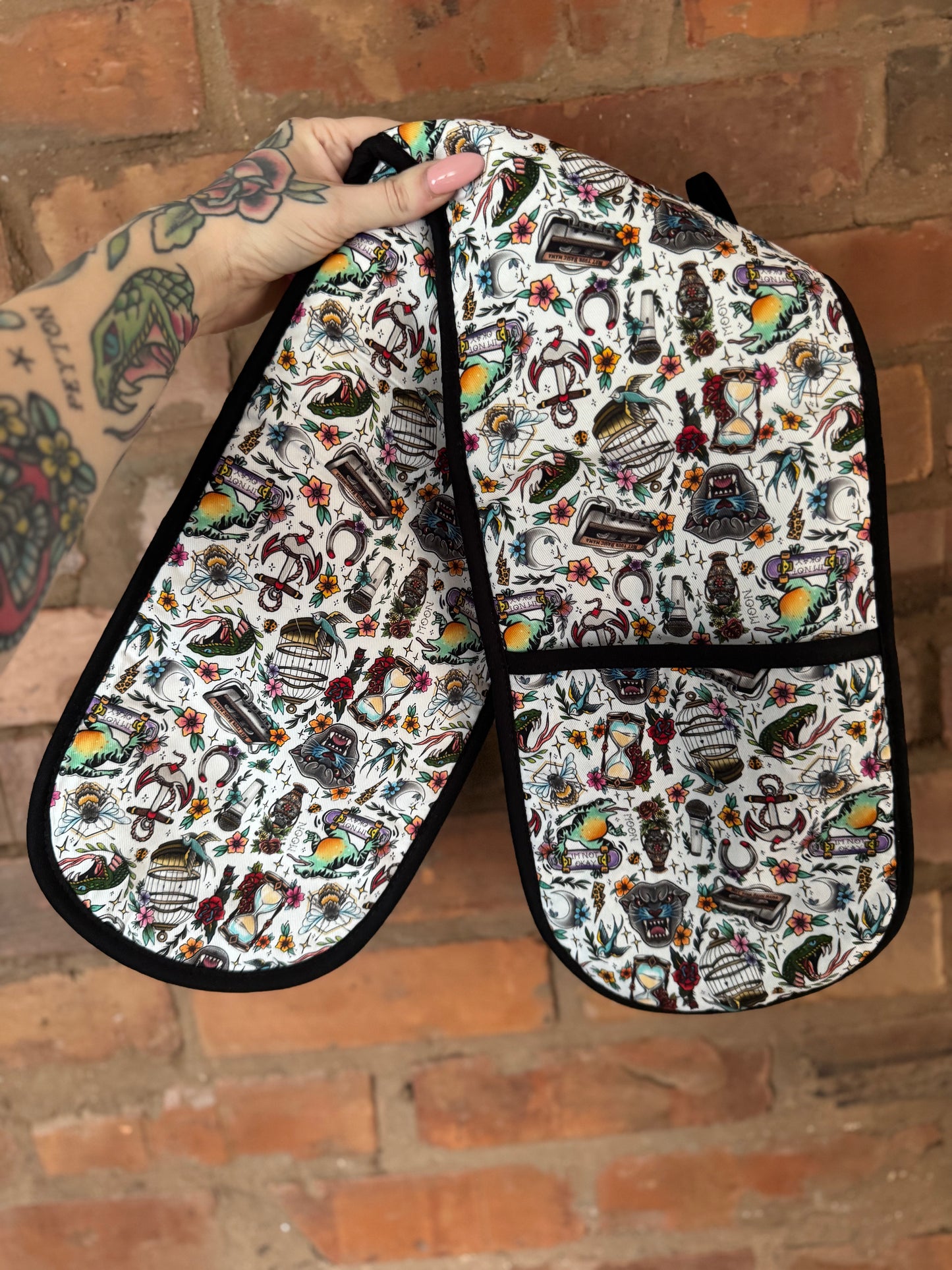 Traditional Tattoo Oven Double Oven Glove